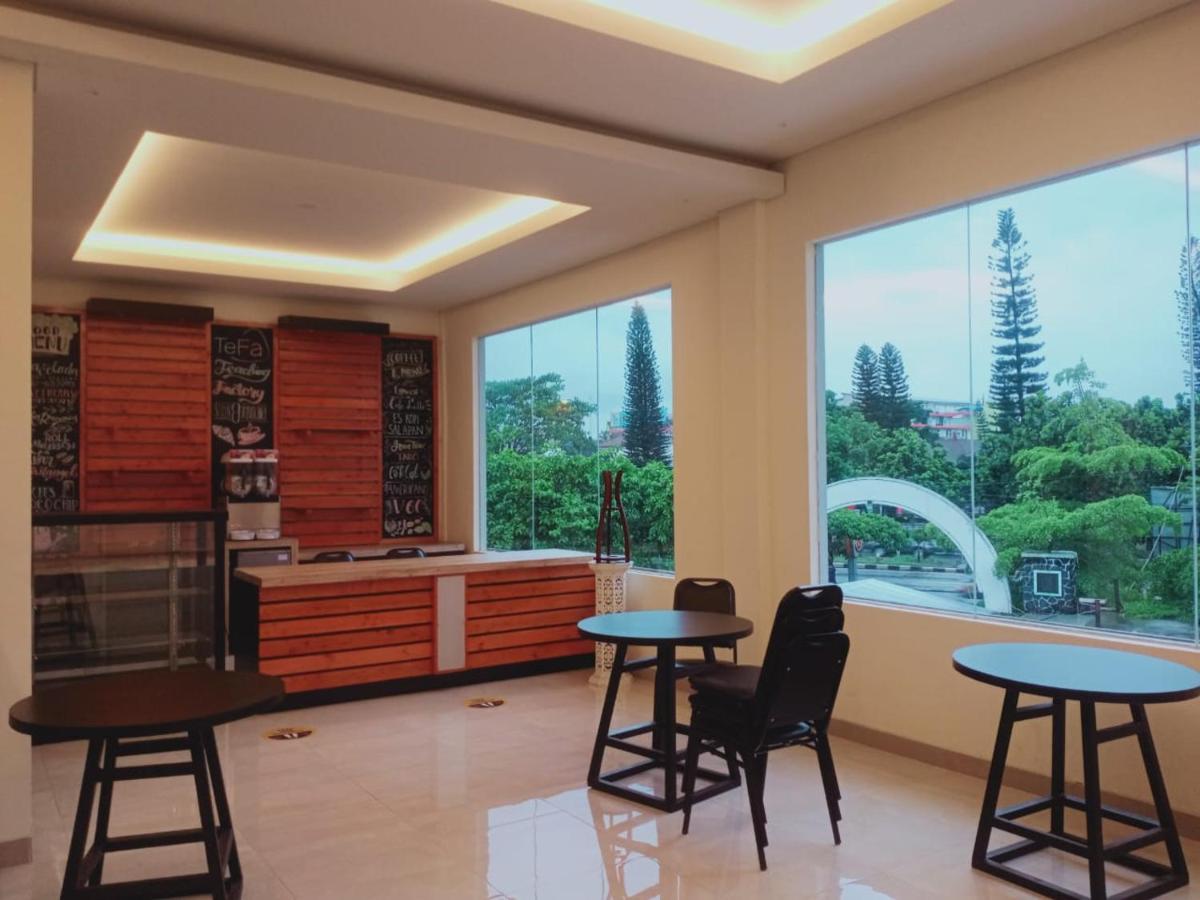Oyo 90102 Edotel Hotel By Dbest Hospitality Bandung Extérieur photo