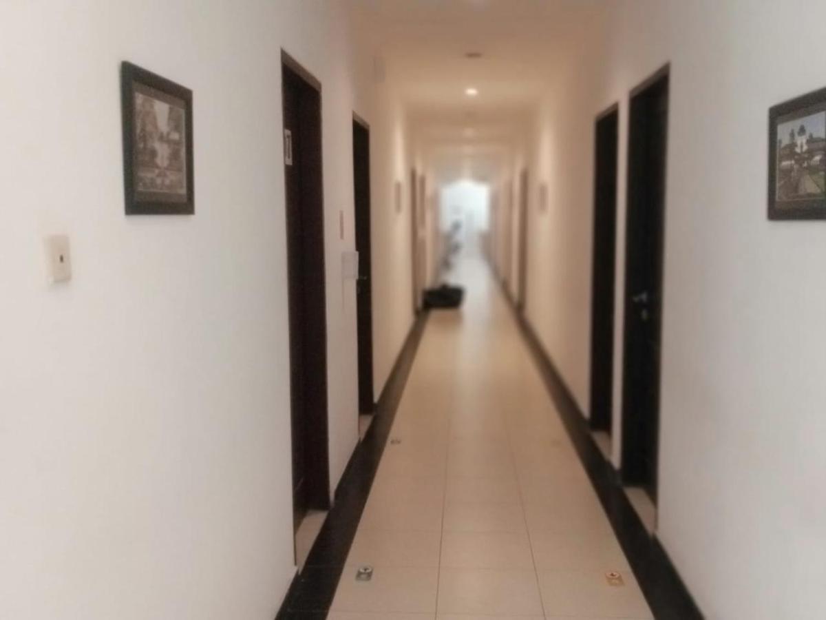 Oyo 90102 Edotel Hotel By Dbest Hospitality Bandung Extérieur photo